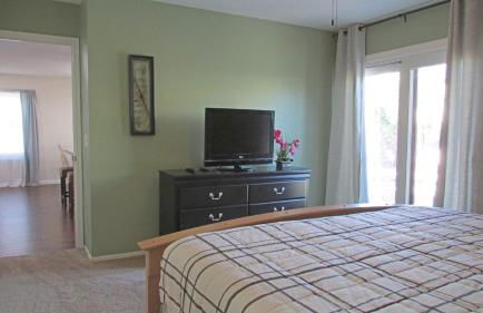 Cozy home near freeways w pool BBQ - Foto 18