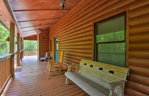 Andrews Cabin with Game Room and Covered Porch! - Foto 26