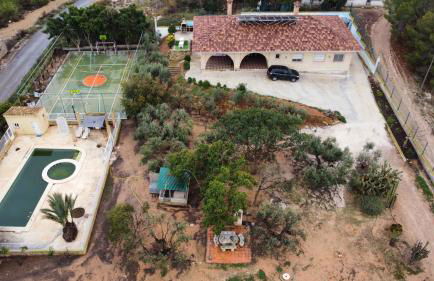 Casa de campo muy grande, con piscina y pistas - Foto 34