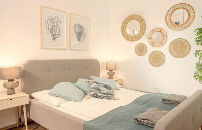 Designer Apartment - 5 min to Center - Foto 6