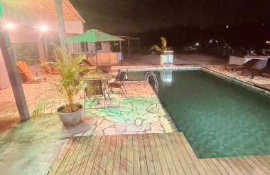 Chácara Com Piscina e Vista das Montanhas - Foto 3