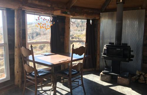 Red-tail Roundhouse at 22 West Cabins and Recreation - Foto 48