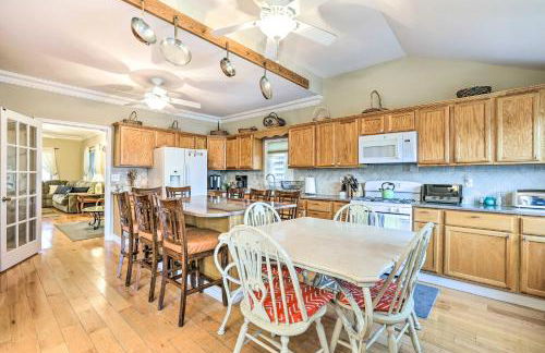 Beautiful Spacious Beach Home, Private Deck & Grill, with Beach Badges - Foto 19