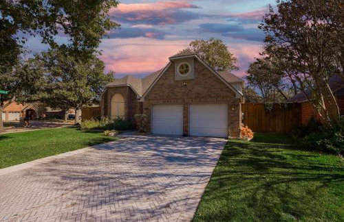 Luxury Holiday Home 5BR Hot Tub, Pool & Beautiful Backyard - Foto 6