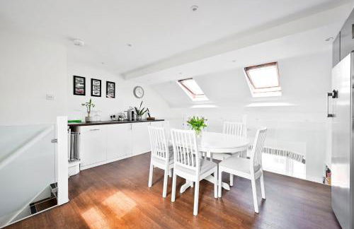 New Chic 3-Bed Flat in Clapham - Foto 4