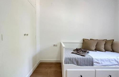 Your Poolside Paradise by the Sea - Foto 23