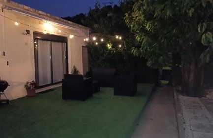 Studio climatisé-terrasse-Netflix-jardin à 10 min de Cassis - Foto 15