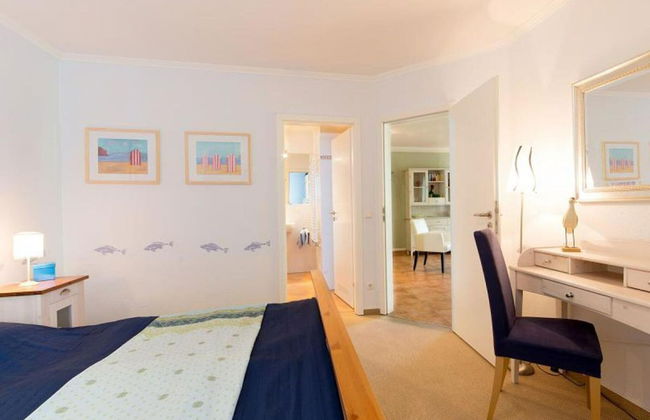 Modern Apartment Near Seabeach - Photo 3