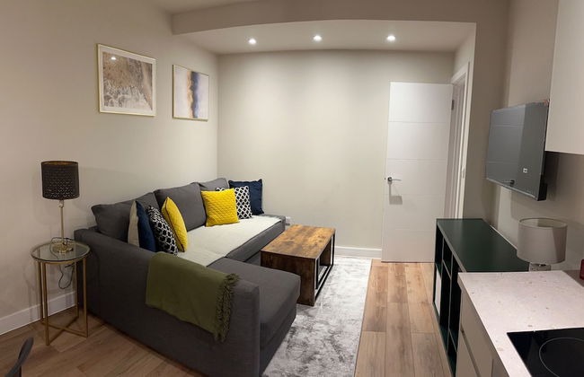 Renovatedapartmentsleeps4-freeparking-tv - Foto 6