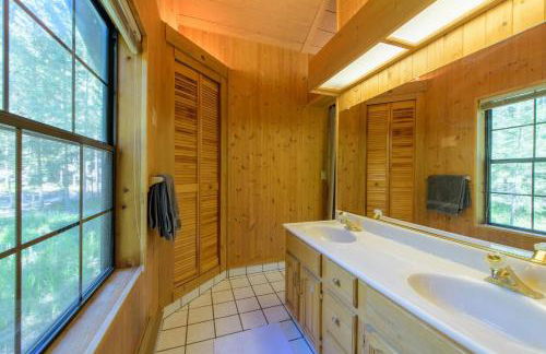 Glen Lake Cabin in the Woods - Photo 27