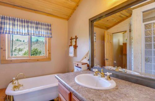 24-0089 Rustic Hartsel Getaway with 35-Acre Yard - Foto 15