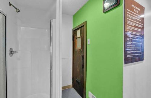 Winter Hideaway - Sled Hill, Hot Tub, Fireplace, Game Room - Foto 57