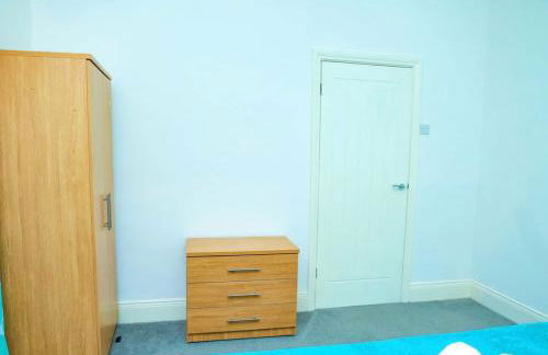 Contractor stays - Neville Crescent Sunderland - Foto 8