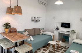 Unique Beachfront Cottage House - Private Garden - Foto 17