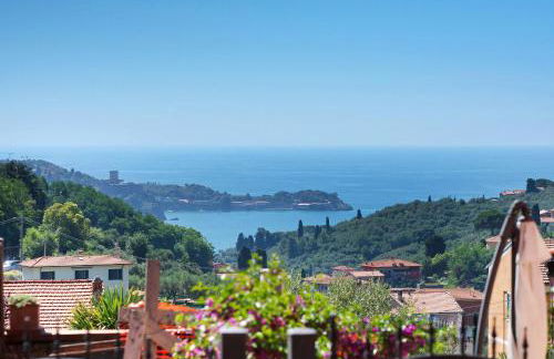 Hemingway's Shelter - Photo 3