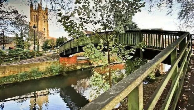 River House 2BR 1 Bathroom & Downstairs Toilet Parking St Neots Town Centre - Photo 2, Primary image
