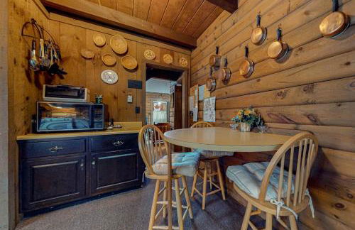 Log Ski Lodge - Photo 12
