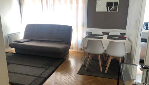 Hyper-Centre historique avec possibilité de réservation parking - Photo 4