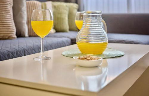 SPACIOUS, SUNNY FLAT BY CITY OF ARTS & SCIENCES - Foto 42