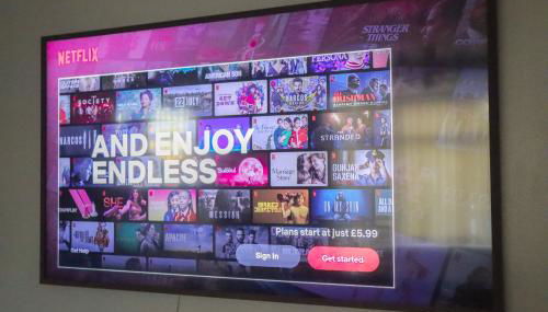 Beautiful 2 Bedroom house with big Garden & Parking fast wifi, and king size bed - Foto 3