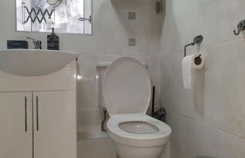 Cheerful 3 bedroom house with spacious garden - Foto 23