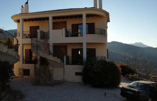 Kallisti Ξενώνας Διακοπτό-Καλάβρυτα - Foto 25