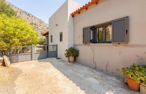 Aurora Spinalonga Garden Cottage - Photo 43