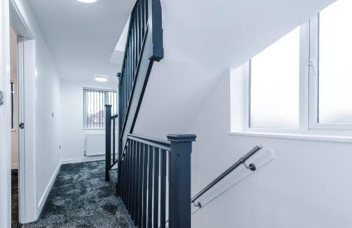 3BR Elegant House in Leeds Sleeps 6 Parking - Foto 21