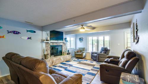 Waterfront Home with Views and Dock in Sunrise Beach! - Foto 4