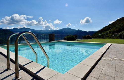 Italian Vacation Homes - La Petite Maison du Lac - Photo 1