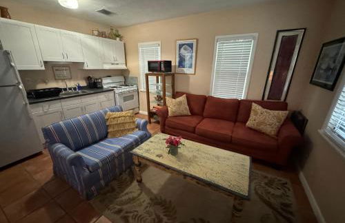 Key West Style Historic Home in Coconut Grove Florida, The Blue House - Foto 4