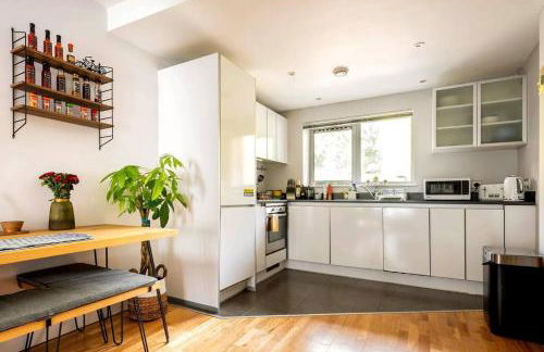 Beautiful & Cosy Harbourside Apartment - Free Parking - Foto 16