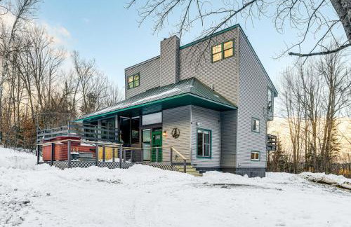 11 Mi to Sugarbush Eclectic Ski House with Hot Tub! - Foto 1