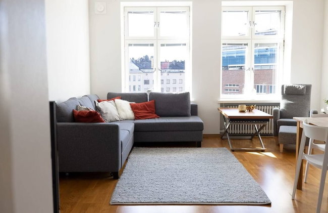 2ndhomes Stunning Top Floor Residence with 2BR & Sauna - Foto 1