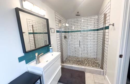 Oceanside Rooftop Retreat Sleeps 4 - Foto 18