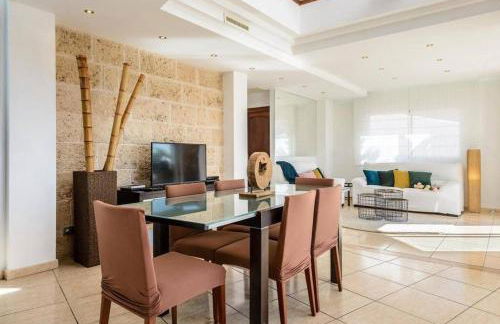 Villa by Ibiza with Pool, Sea Views BBQ - Foto 7