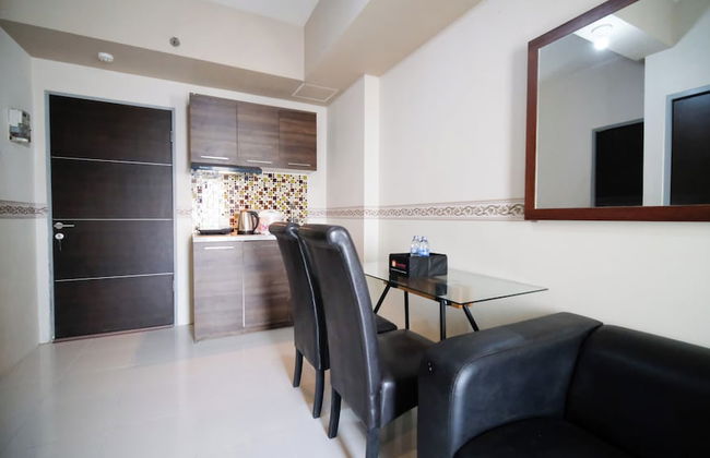 Best Price And Homey 1Br At Tamansari Prospero Apartment - Foto 25