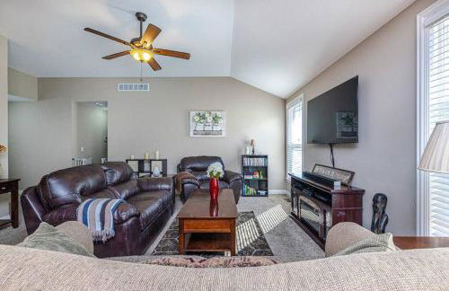 ~It's a Gem~Comfy Hideaway for R&R ~King Bed!~ - Foto 22