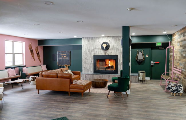 The Fold Hotels Steamboat Springs - Photo 3