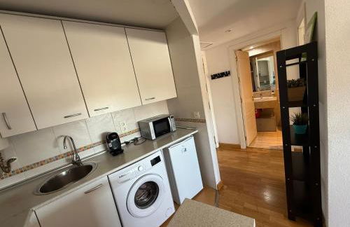 Cálido apartamento con PISCINA y garaje - Foto 3