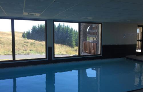 Lama-Gîte-des-Puys T3 Lamadalet, vue sud, terrasse, parking privé - Foto 29