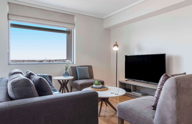 Oaks Brisbane Casino Tower Suites - Photo 9