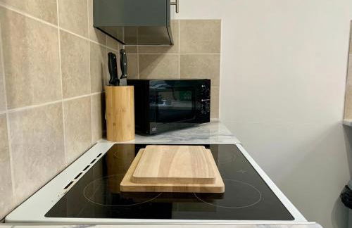 Cheerful - 3 Bed - Serviced Accommodation - In Heart of Northumberland - Sleeps 6 - Foto 17