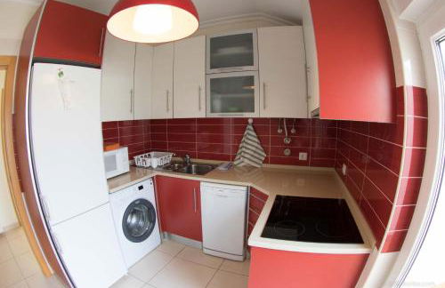 Apartments Baleal: Balconies and Pool - Foto 16