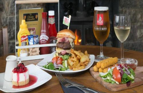 Modern en-suite room in country PubRestaurant 2 with communal kitchen - Pass the Keys - Foto 61