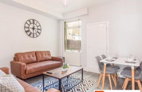 Darwin House -Gainsborough Luxury Contractor Home From Home & Family Getaway - Foto 1