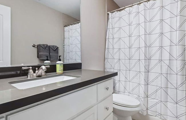 Beautiful Newly Remodeled 2-bdrm Biltmore Condo! - Foto 17