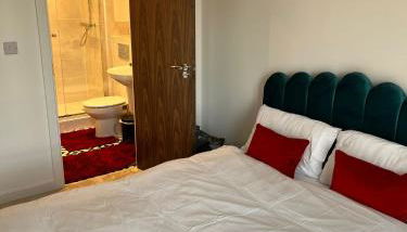 Luxury 2-bed Flat in Lakeside, West Thurrock - Foto 3