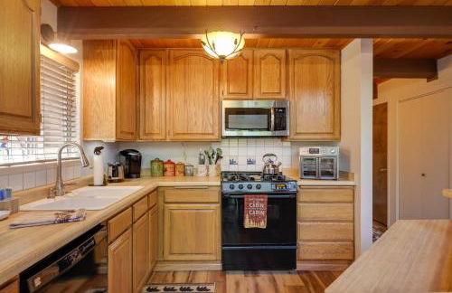 Furnished Deck High Sierra Cabin in Twain Harte! - Photo 7