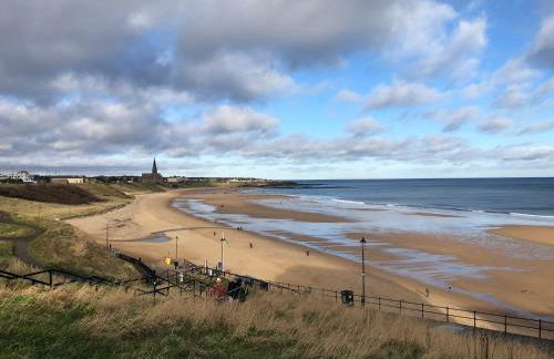 The Beach Front Apartment, Amazing Frontline Sea Views - Foto 41